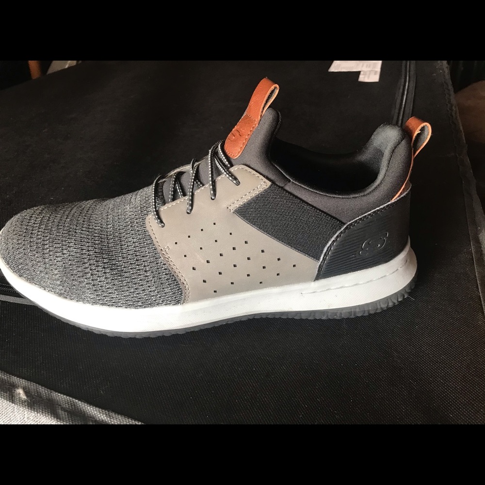 Men’s ADIDAS - Picture 4 of 4
